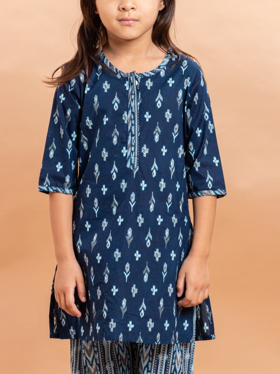 Kids Sangria Kurta Sets | Buy Sangria Girls Ethnic Motifs Printed Pure Cotton Straight Kurta With Trousers - Apparel For Girls