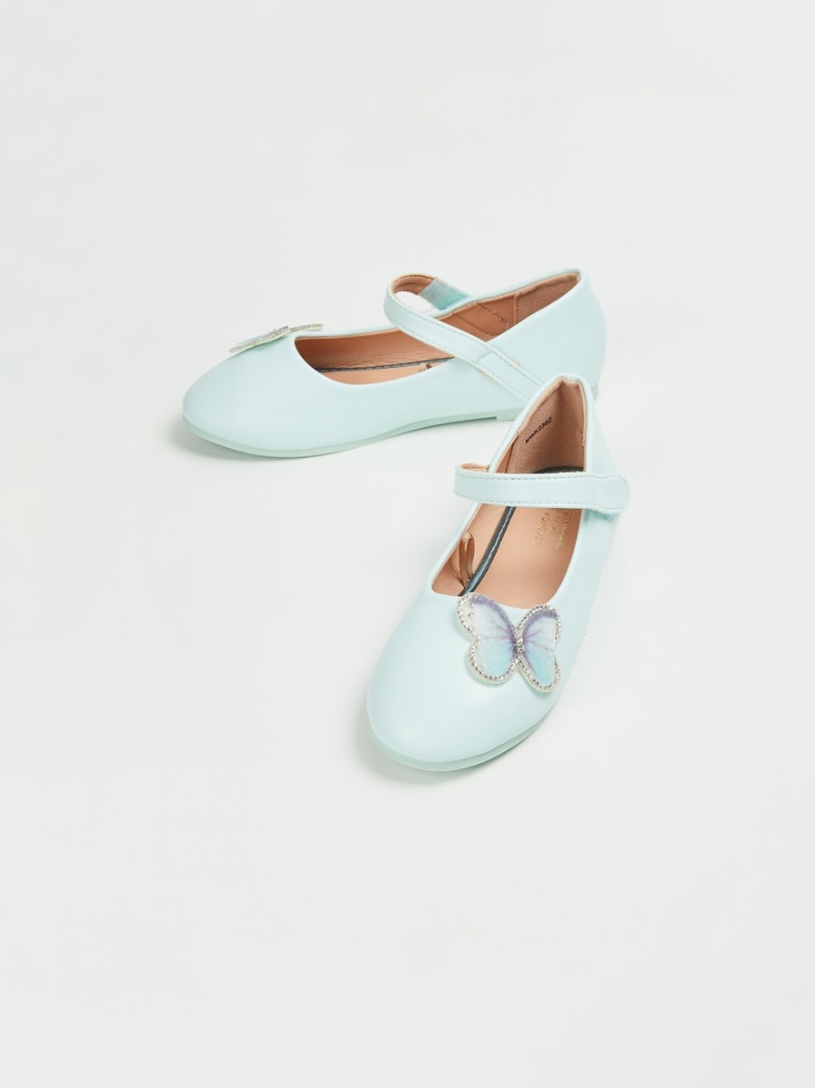 Kids Fame Forever by Lifestyle Flats | Buy Fame Forever By Lifestyle Girls Bow Detailed Ballerinas - Footwear For Girls